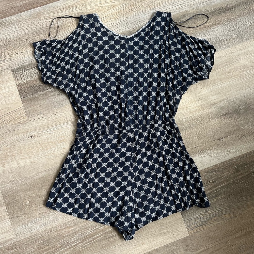 Hem & Thread Boho Print Wrap Cold Shoulder Romper - image 4